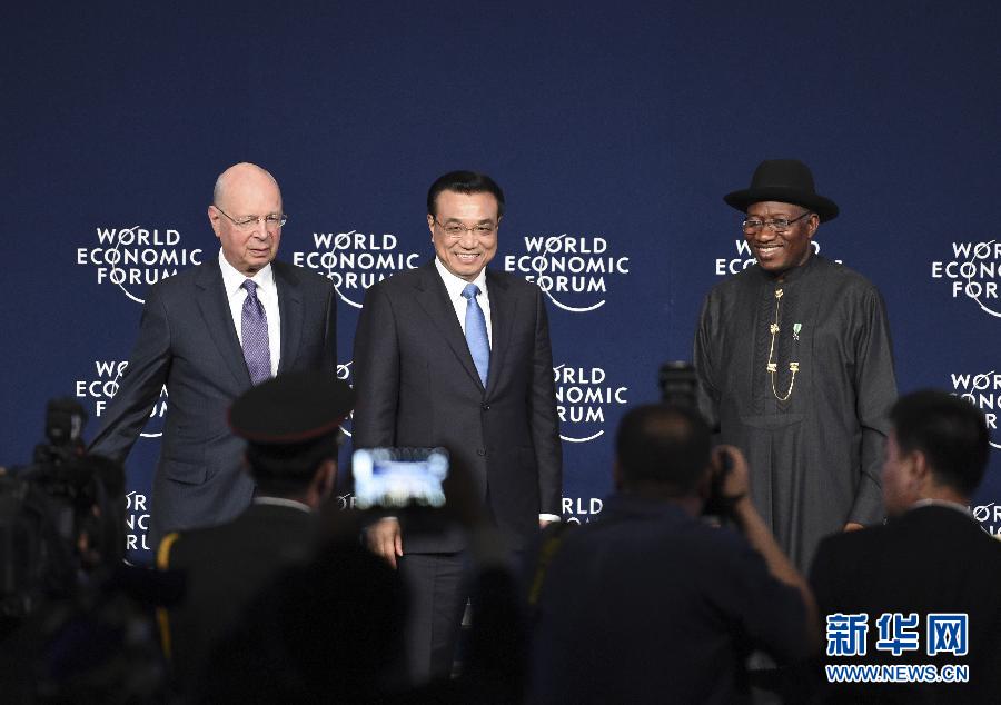 5月8日，中國國務院總理李克強在阿布賈出席第24屆世界經(jīng)濟論壇非洲峰會全會，發(fā)表題為《共同推動非洲發(fā)展邁上新臺階》的特別致辭。新華社記者 李學仁 攝 