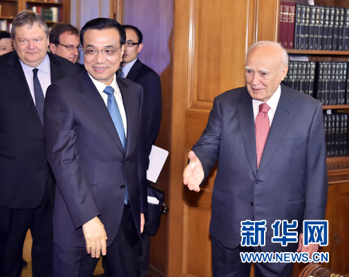 6月20日，國(guó)務(wù)院總理李克強(qiáng)在雅典總統(tǒng)府會(huì)見(jiàn)希臘總統(tǒng)帕普利亞斯。新華社記者 李濤 攝