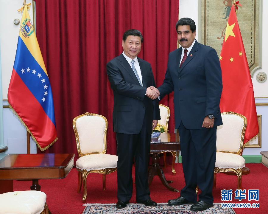 當(dāng)?shù)貢r(shí)間7月20日，國(guó)家主席習(xí)近平在加拉加斯同委內(nèi)瑞拉總統(tǒng)馬杜羅舉行會(huì)談。 新華社記者蘭紅光攝 