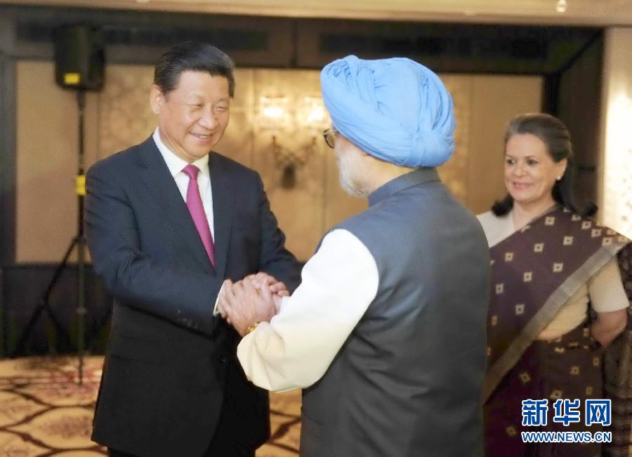 9月19日，國家主席習近平在新德里會見印度國大黨主席索尼婭&middot;甘地和前總理辛格。 新華社記者張鐸攝