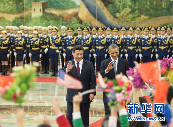 11月12日，國(guó)家主席習(xí)近平在北京人民大會(huì)堂舉行歡迎儀式，歡迎美國(guó)總統(tǒng)奧巴馬對(duì)中國(guó)進(jìn)行國(guó)事訪問(wèn)。 新華社記者 黃敬文 攝