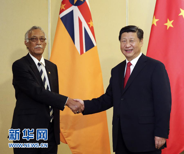 11月22日，國家主席習近平在斐濟楠迪會見紐?？偫硭Ｐ氯A社記者姚大偉攝 