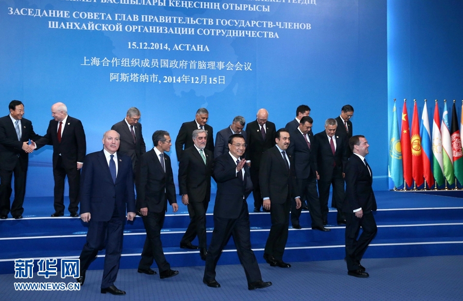 12月15日，中國國務(wù)院總理李克強在阿斯塔納出席上海合作組織成員國政府首腦理事會第十三次會議。 新華社記者 龐興雷 攝