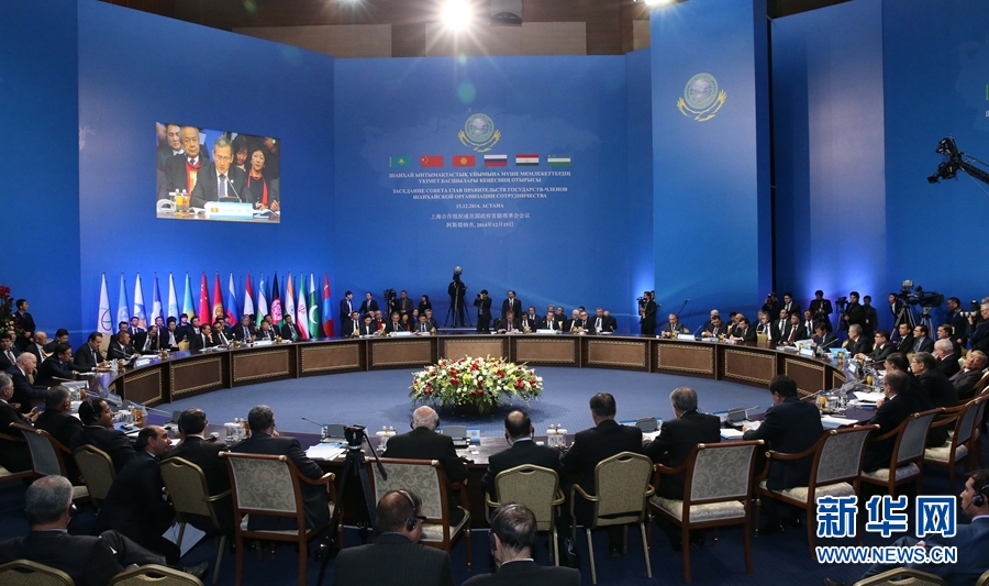 12月15日，中國國務(wù)院總理李克強在阿斯塔納出席上海合作組織成員國政府首腦理事會第十三次會議。 新華社記者 龐興雷 攝