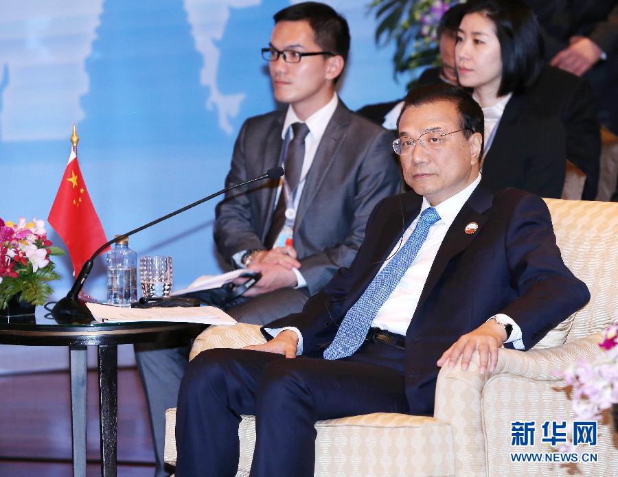 12月20日，中國國務(wù)院總理李克強在曼谷出席大湄公河次區(qū)域經(jīng)濟合作領(lǐng)導(dǎo)人第五次會議。 新華社記者 龐興雷 攝 