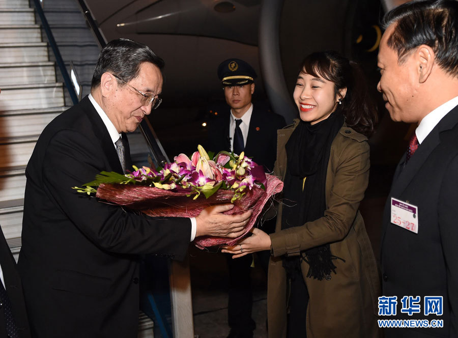 12月25日至27日，中共中央政治局常委、全國政協(xié)主席俞正聲對越南進(jìn)行正式訪問。這是12月25日，俞正聲抵達(dá)河內(nèi)，開始對越南進(jìn)行正式訪問。 新華社記者馬占成攝