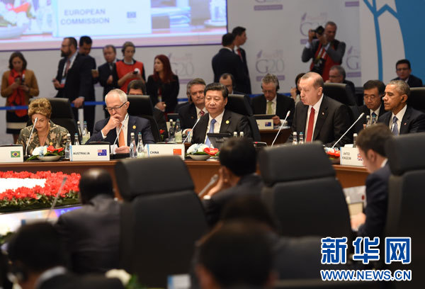 11月15日，國家主席習(xí)近平在土耳其安塔利亞出席二十國集團(tuán)領(lǐng)導(dǎo)人第十次峰會第一階段會議。 新華社記者李學(xué)仁攝 