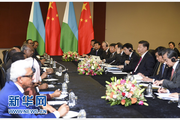 12月3日，國家主席習(xí)近平在約翰內(nèi)斯堡會見吉布提總統(tǒng)蓋萊。新華社記者 謝環(huán)馳 攝 

