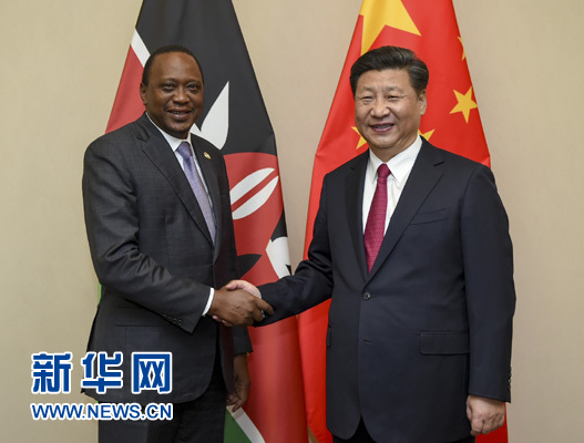 12月3日，國(guó)家主席習(xí)近平在約翰內(nèi)斯堡會(huì)見肯尼亞總統(tǒng)肯雅塔。新華社記者 謝環(huán)馳 攝