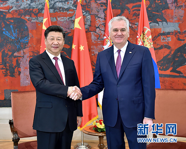 6月18日，國(guó)家主席習(xí)近平在貝爾格萊德同塞爾維亞總統(tǒng)尼科利奇舉行會(huì)談。 新華社記者 李濤 攝 