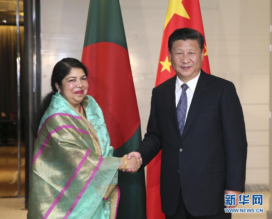 10月14日，國家主席習近平在達卡會見孟加拉國國民議會議長喬杜里。 新華社記者蘭紅光攝 