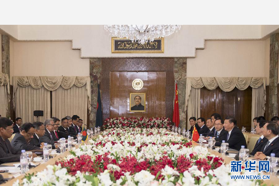 10月14日，國家主席習近平在達卡會見孟加拉國總統(tǒng)哈米德。新華社記者謝環(huán)馳攝 