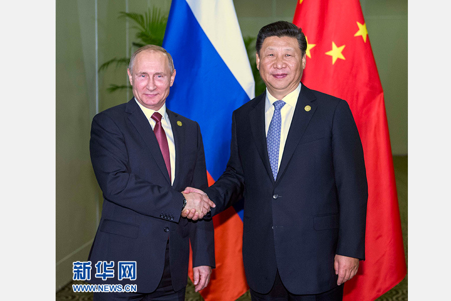 11月19日，國(guó)家主席習(xí)近平在利馬會(huì)見(jiàn)俄羅斯總統(tǒng)普京。 新華社記者李濤 攝