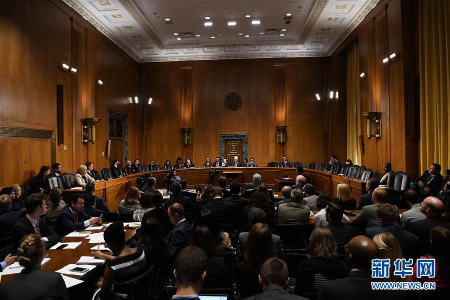 (XHDW·圖文互動)(1)特寫:關稅陰云下美汽車行業(yè)憂心忡忡