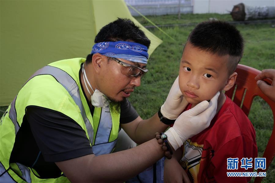 （國際&middot;圖文互動）（1）災(zāi)難面前，中印尼兩國人民的心更近了&mdash;&mdash;中國積極支援印尼救災(zāi)紀(jì)實