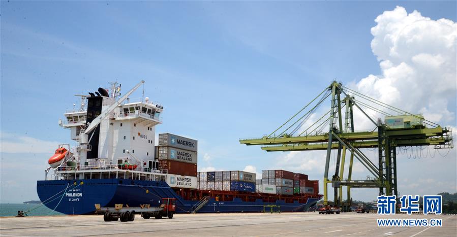 （新華全媒頭條&middot;圖文互動(dòng)）（6）特稿：深化周邊友好　共促亞太繁榮&mdash;&mdash;寫在習(xí)近平主席出席亞太經(jīng)合組織第二十六次領(lǐng)導(dǎo)人非正式會(huì)議，對(duì)巴布亞新幾內(nèi)亞、文萊和菲律賓進(jìn)行國(guó)事訪問并在巴新同建交太平洋島國(guó)領(lǐng)導(dǎo)人會(huì)晤之際