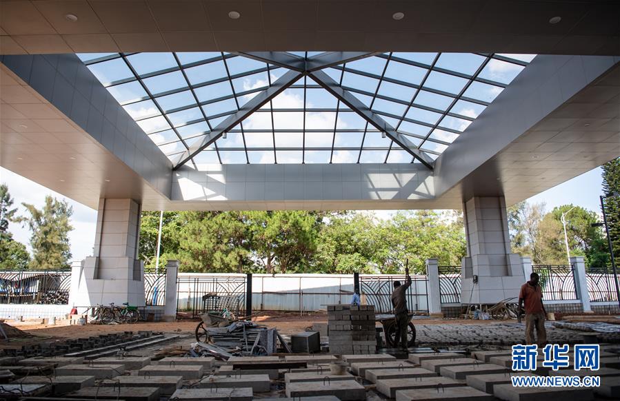 (國際·圖文互動(dòng))(2)通訊:打造精品援外項(xiàng)目 增進(jìn)中盧兩國友誼