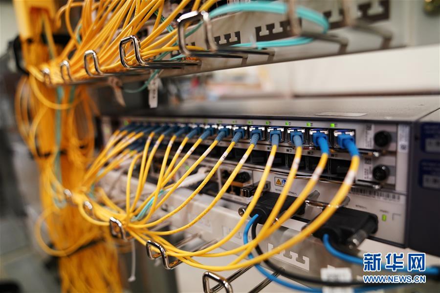 （國(guó)際&middot;圖文互動(dòng)）（3）通訊：安全、好用、實(shí)惠&mdash;&mdash;美國(guó)電信運(yùn)營(yíng)商的華為親體驗(yàn)