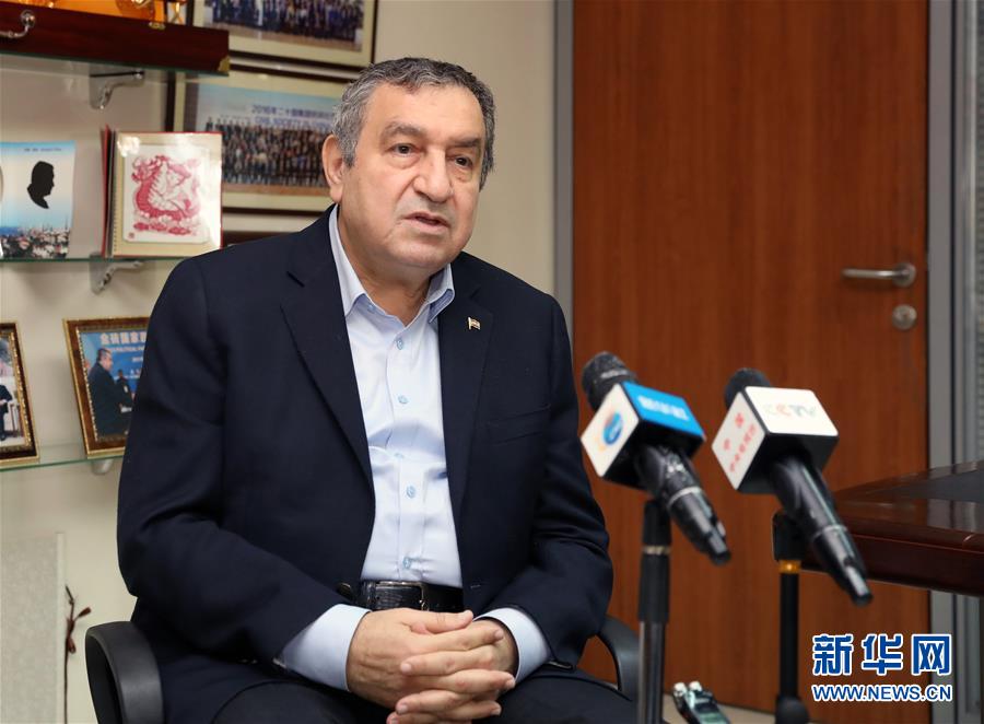 (國(guó)際·圖文互動(dòng))專訪:美國(guó)挑起經(jīng)貿(mào)摩擦無(wú)法阻止中國(guó)經(jīng)濟(jì)發(fā)展——訪埃及前總理埃薩姆·謝拉夫