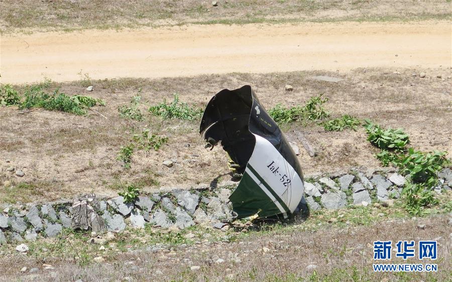 (國際)(1)越南一軍機(jī)墜毀 2人死亡