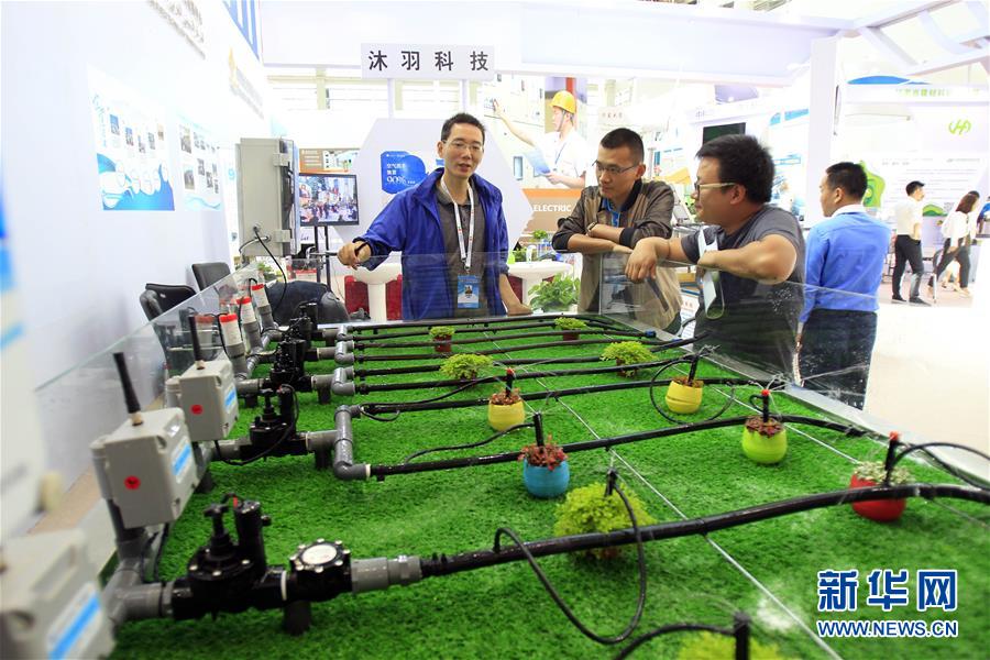 (新華全媒頭條·圖文互動(dòng))(12)舟舶繼路辟新天 商使交屬煥新顏——寫(xiě)在第四屆中阿博覽會(huì)開(kāi)幕之際