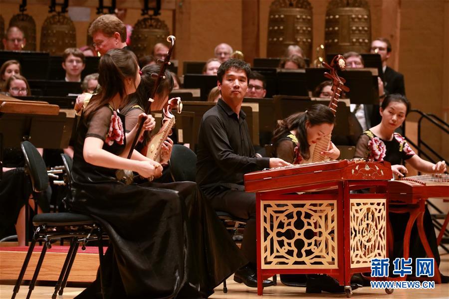 (國(guó)際)(1)第三屆“友誼地久天長(zhǎng)”中美音樂會(huì)在美舉行