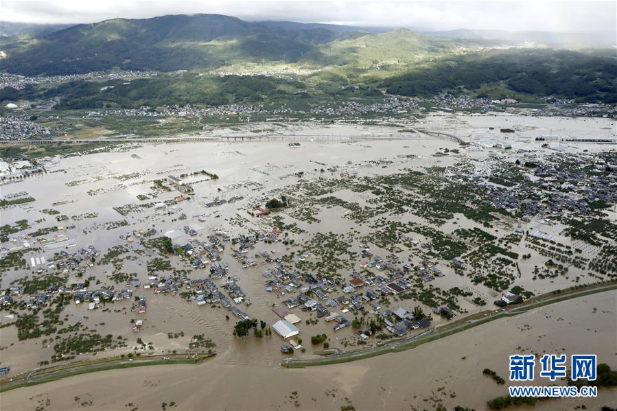 （國際）（2）受臺(tái)風(fēng)&ldquo;海貝思&rdquo;影響日本長野縣千曲川決堤