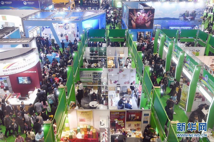 (新華全媒頭條·圖文互動)(4)中國市場 世界共享——進博會勾勒共贏畫卷