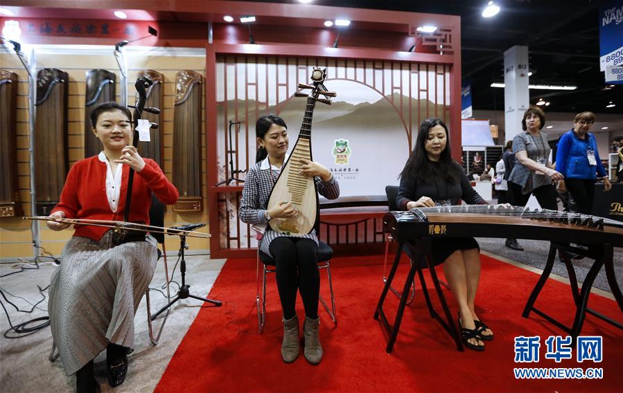 （國(guó)際&middot;圖文互動(dòng)）（3）通訊：中國(guó)樂器在美國(guó)樂器展上&ldquo;奏響強(qiáng)音&rdquo;