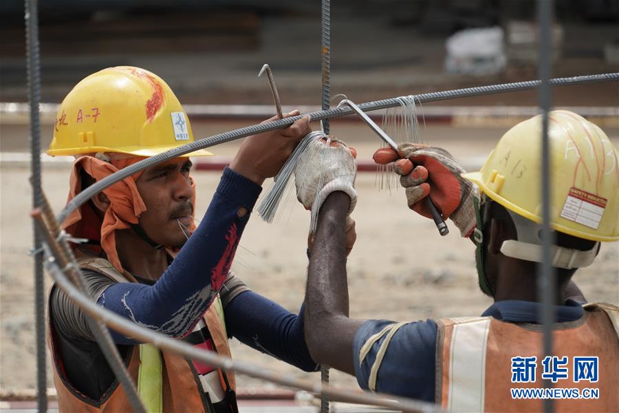 （國際&middot;圖文互動(dòng)）（4）通訊：春節(jié)，&ldquo;是工期而不是假期&rdquo;&mdash;&mdash;記科倫坡港口城的中國建設(shè)者