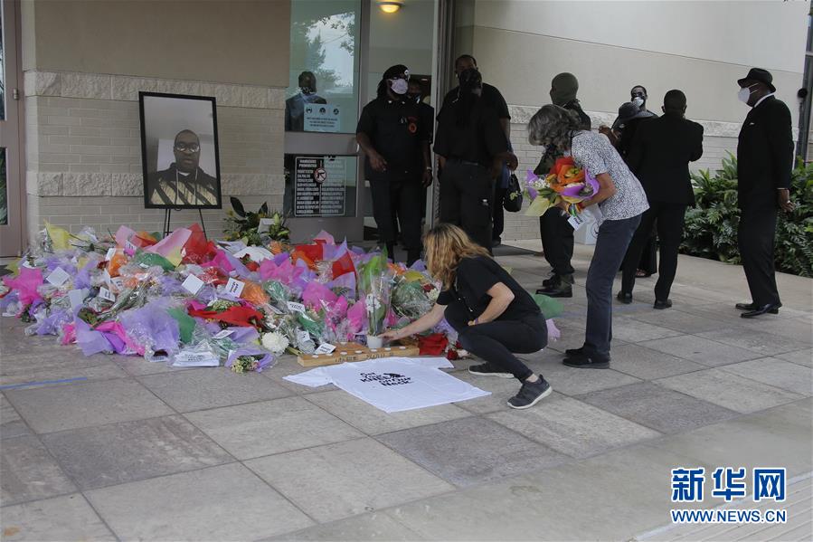 (國際)(4)弗洛伊德葬禮在美國休斯敦舉行