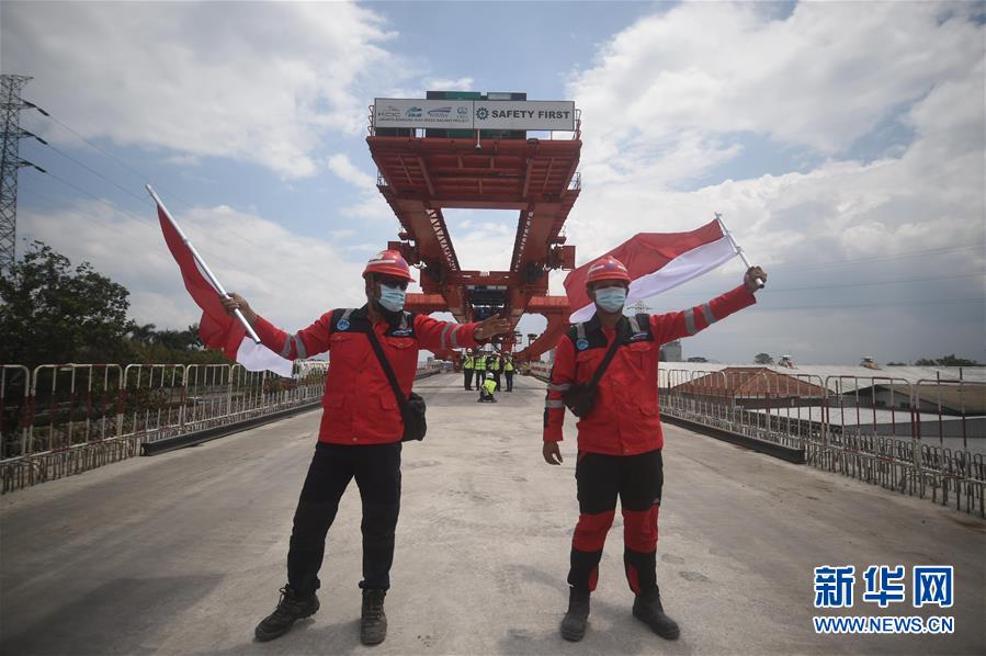 （國(guó)際&middot;圖文互動(dòng)）（7）雅萬(wàn)高鐵全線開(kāi)始持續(xù)架梁