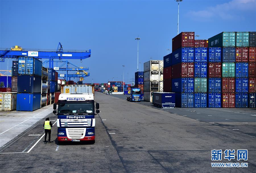 （新華全媒頭條&middot;圖文互動）（12）萬里寫入胸懷間&mdash;&mdash;記習(xí)近平主席三屆進博會主旨演講