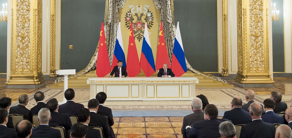 習(xí)近平同俄羅斯總統(tǒng)普京共同會見中俄友好、和平與發(fā)展委員會，媒體和企業(yè)界代表