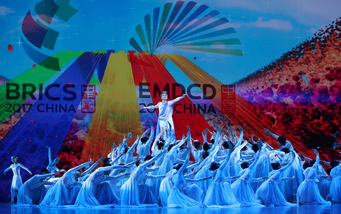 &ldquo;揚(yáng)帆未來&rdquo;文藝晚會(huì)在廈門舉行