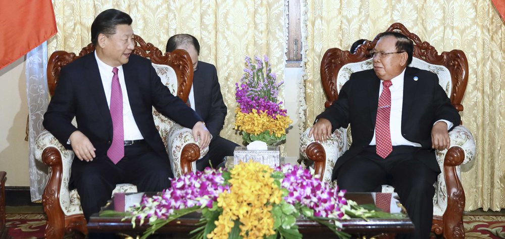 習(xí)近平同老撾人民革命黨中央委員會(huì)總書記、國(guó)家主席本揚(yáng)舉行會(huì)談