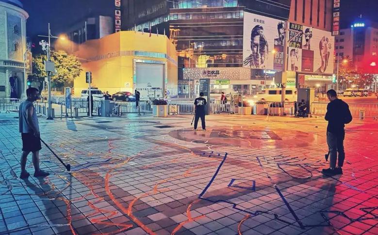 光繪愛好者創(chuàng)造&ldquo;最大光繪圖案&rdquo;吉尼斯世界紀(jì)錄稱號