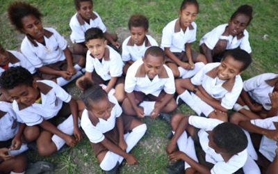 歡迎習(xí)主席！巴新兒童齊唱《茉莉花》