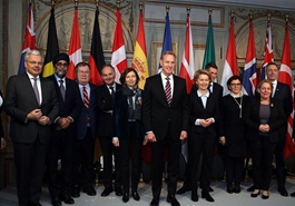 多國防長(zhǎng)出席