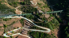 新華全媒+｜高鐵時代，大涼山鐵軌上流淌&ldquo;慢幸福&rdquo;