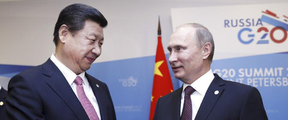 2013年9月，習(xí)近平在圣彼得堡會見普京